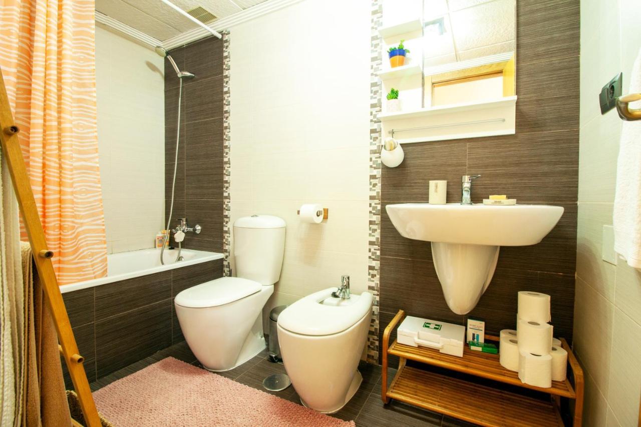 El Apartamento De Maria Jose Apartment Torrevieja Ngoại thất bức ảnh