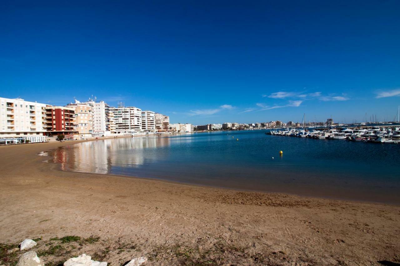 El Apartamento De Maria Jose Apartment Torrevieja Ngoại thất bức ảnh